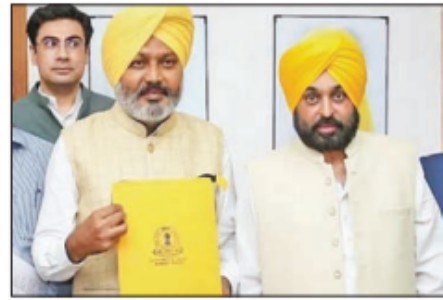 पंजाब के 2 लाख कराेड़ के बजट में काेई टैक्स नहीं
