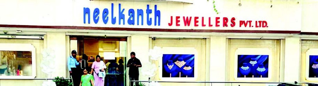 ग्रैंड ज्वेलरी फेस्टिवल में हर चमक बयां कर रही है कहानी
