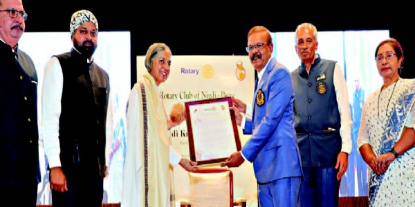 कृष्णा दीदी अंतर्राष्ट्रीय शांति पुरस्कार से सम्मानित