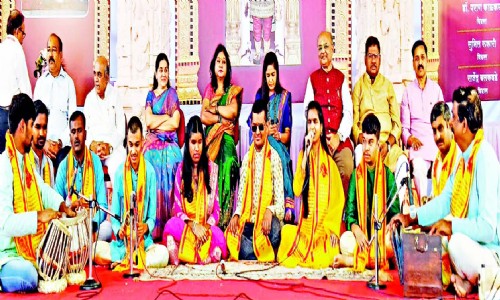 हृदय को जागृत करने वाली शक्ति का स्रोत है गुरु