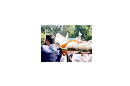 केरलम में कांग्रेस ने किया प्रदर्शन, ज्ञानेशकुमार की शवयात्रा निकाली